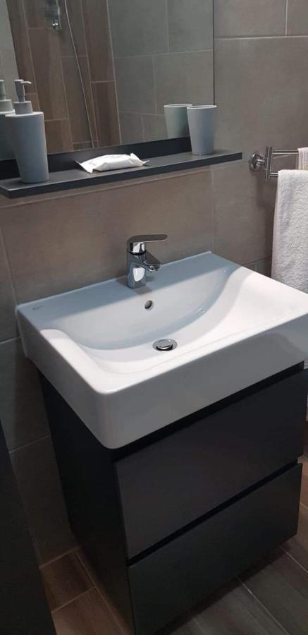 דירות בראשוב Apartament Modern Ioan Popasu מראה חיצוני תמונה