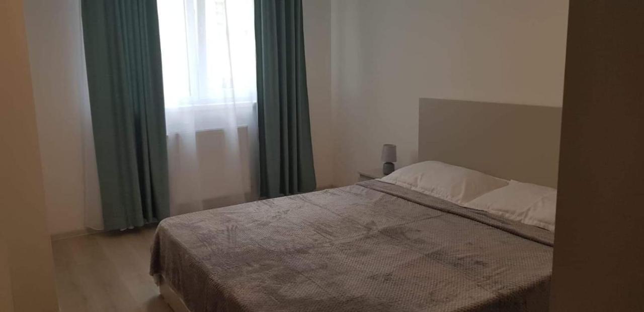 דירות בראשוב Apartament Modern Ioan Popasu מראה חיצוני תמונה
